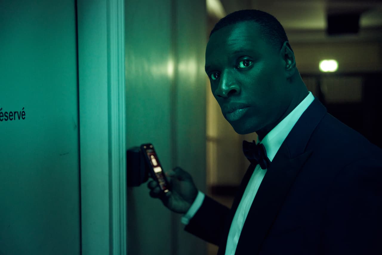 <b>‘Lupin’</b> (2021-continúa)
<br>Otra serie de Netflix que se creó a partir de un famoso personaje literario es la protagonizada por Omar Sy; quien da vida a Arsène Lupin un ladrón superdotado.