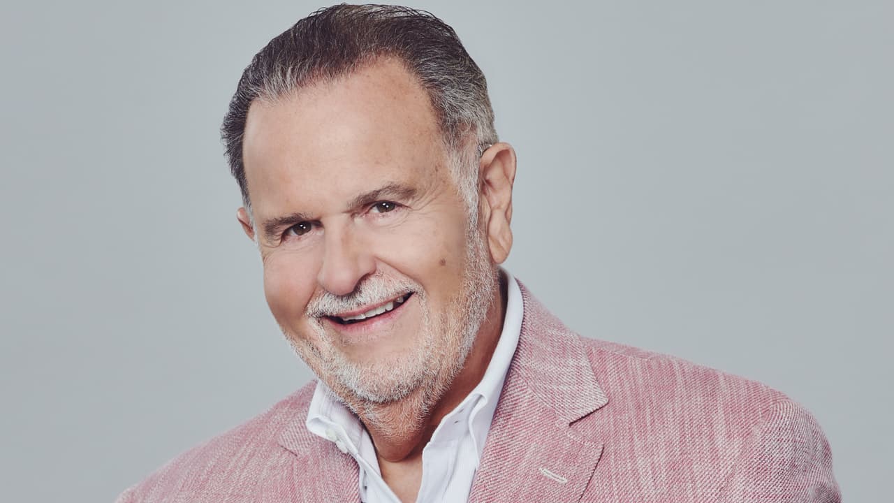 Raúl de Molina será conductor de Noche de Estrellas