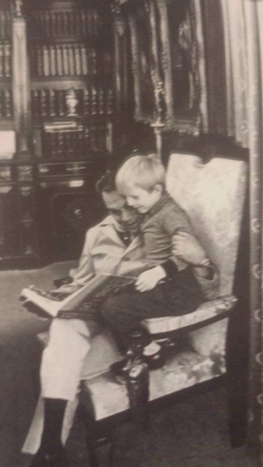 El productor era un amante de la lectura, así que siempre inculcó al pequeño a viajar y conocer nuevas culturas.