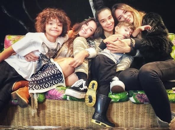 La modelo comparte con los hijos de la célebre vlogger e instructora de yoga y la actriz Shannon de Lima.