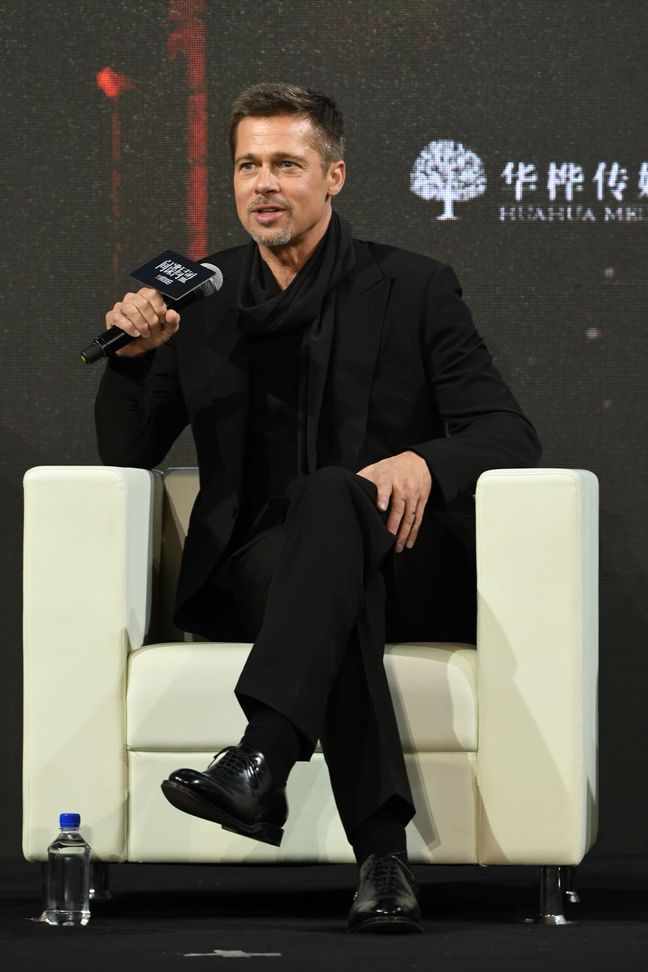 Pero Brad lo ha enfrentado con fortaleza.