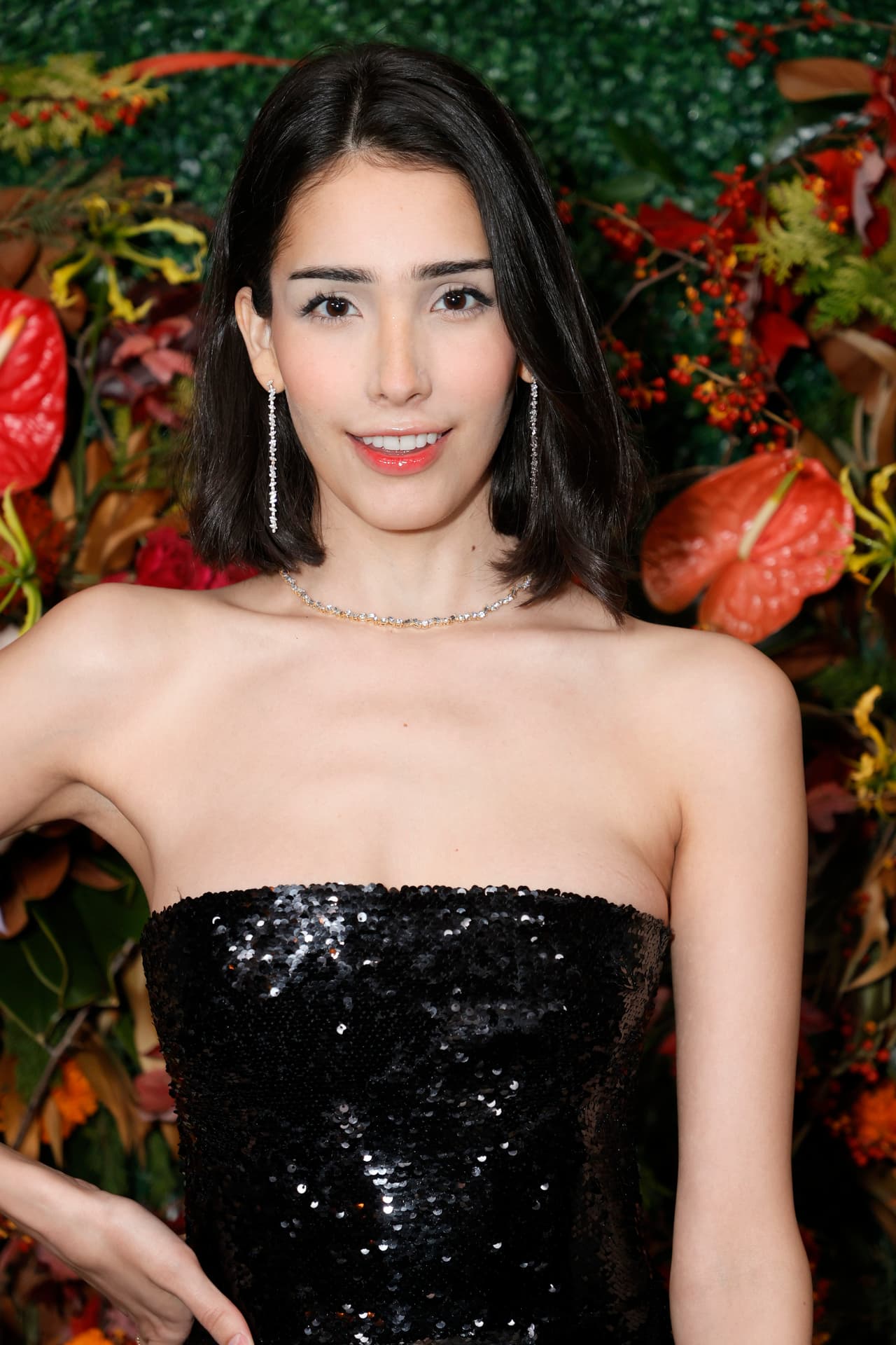 <b>Zión Moreno</b>
<br>Zión Moreno es una actriz de origen mexicano criada en Estados Unidos. Ha sabido acaparar las miradas al participar en grandes producciones, como en ‘Control Z’ de Netfliz y el reboot de ‘Gossip Girl’ en HBO Max.