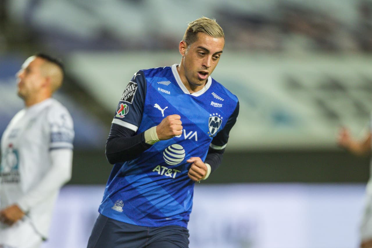 Rogelio Funes Mori no perdona, y adelanta rápidamente a los regios.