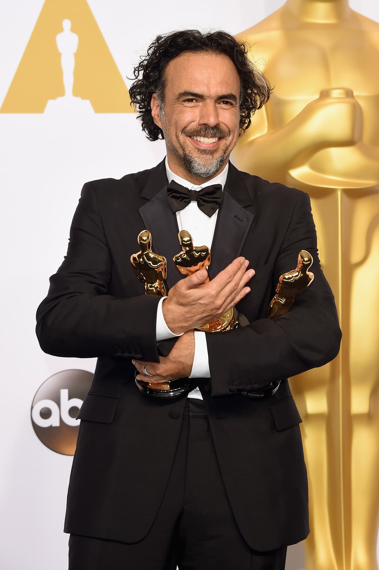 Esa noche, Iñárritu haría historia al conquistar los tres Oscar más importantes de la entrega: mejor director, mejor película y mejor guión original.