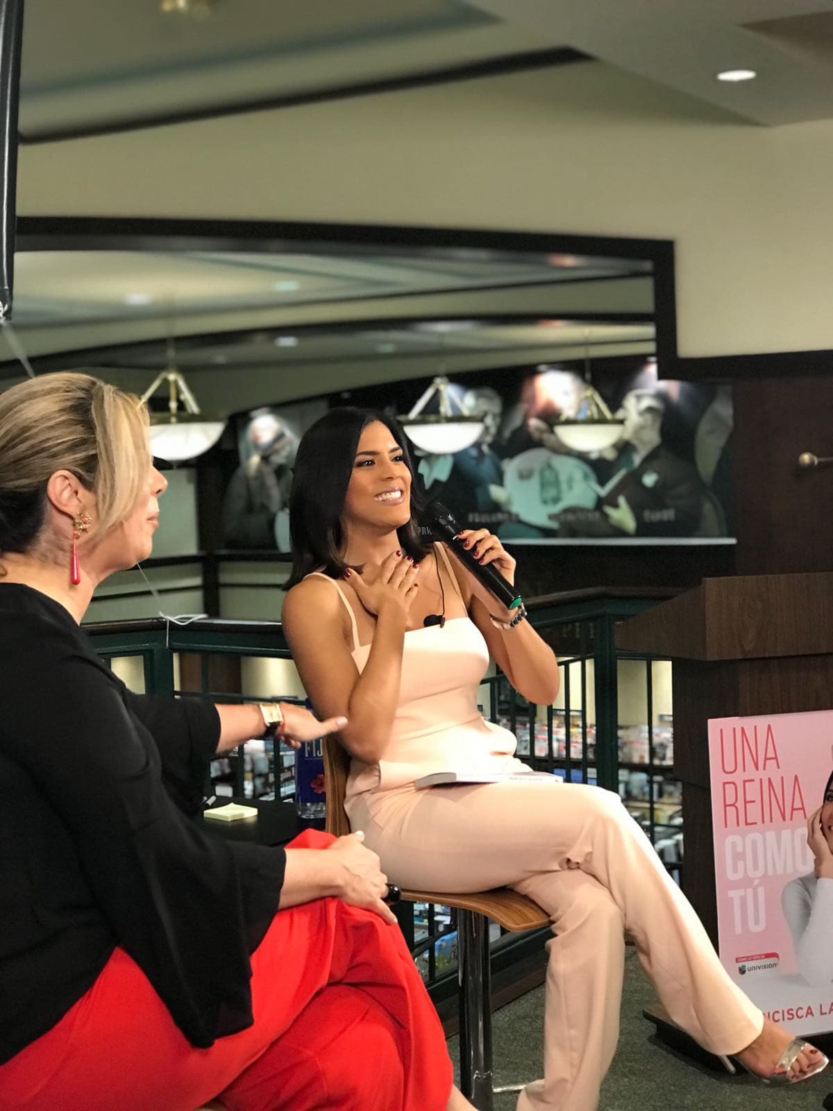 Junto a ella, Francisca revisitó algunos de los pasajes de su vida que fueron revelados en esta publicación.