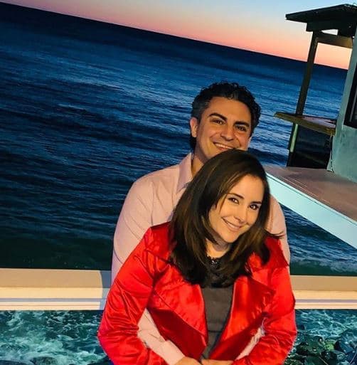 La actriz de 40 años de edad no pasó por alto esta significativa fecha para ella y su esposo, por lo que decidió compartir una serie de imágenes de la celebración en Instagram.