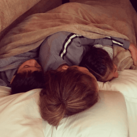 Cada vez que puede, la artista aprovecha para dormir junto a Max y Emme, a los que describe como su vida.