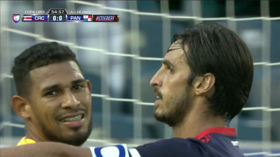 Corner. Tiro de esquina para Costa Rica