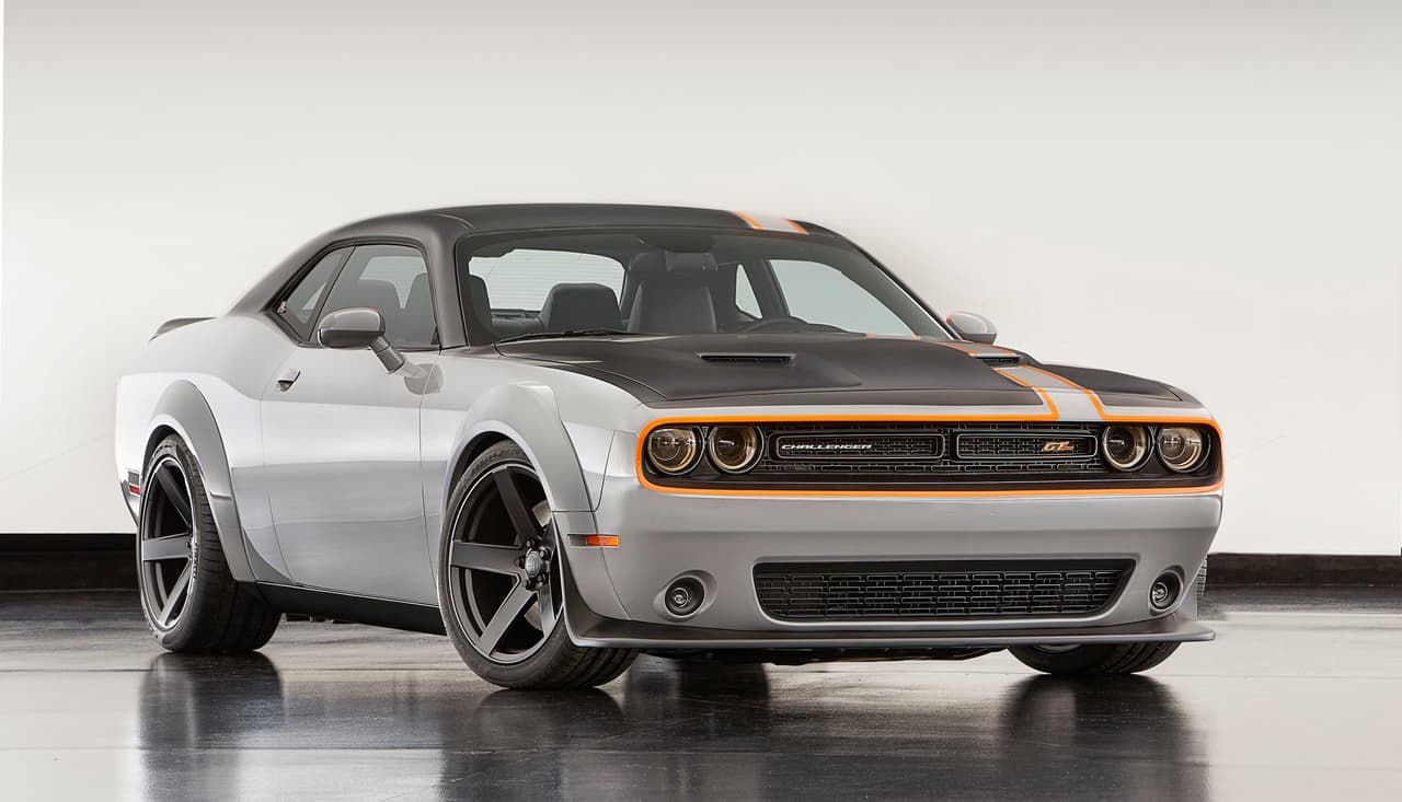 El Dodge Challenger GT AWD Concept no sólo es el Challenger más atractivo que ha hecho Dodge hasta la fecha sino que cuenta con tracción en las 4 ruedas, lo cual sumado al poder de su portentoso V8 logra un vehículo con un atractivo ilimitado.