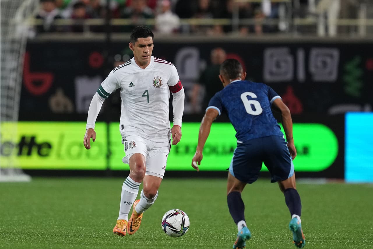 Con un equipo de jugadores jóvenes como Carlos Acevedo, Marcelo Flores o Luis Chávez, el Tricolor tuvo un pobre desempeño ante Guatemala.