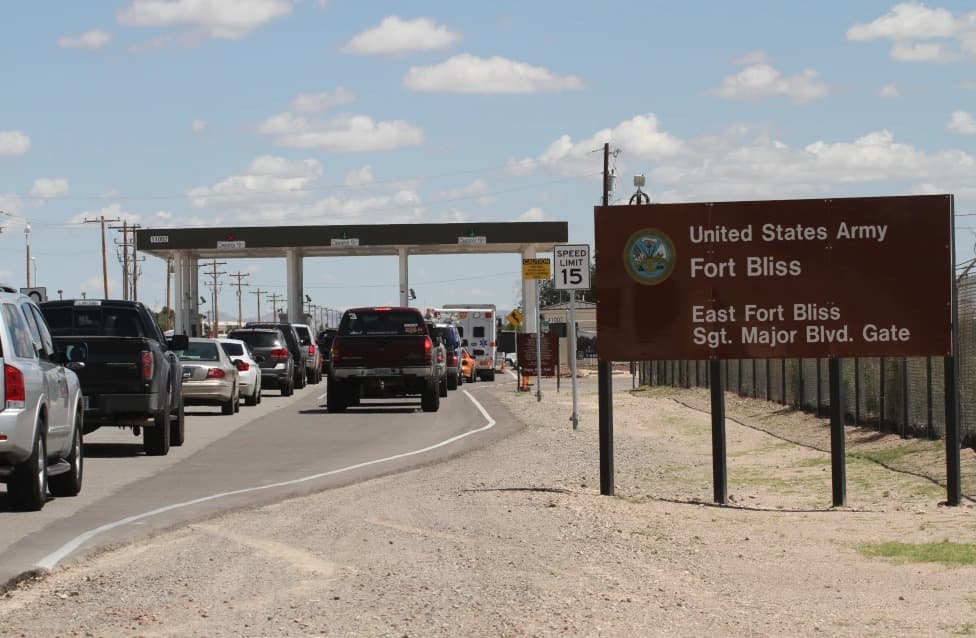 Sentencian a exoficial de la CBP por traficar drogas y a personas en la frontera