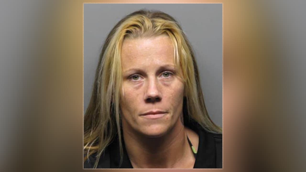 Tecnología lleva al arresto de una mujer sospechosa de matar a un adolescente hispano hace 15 años