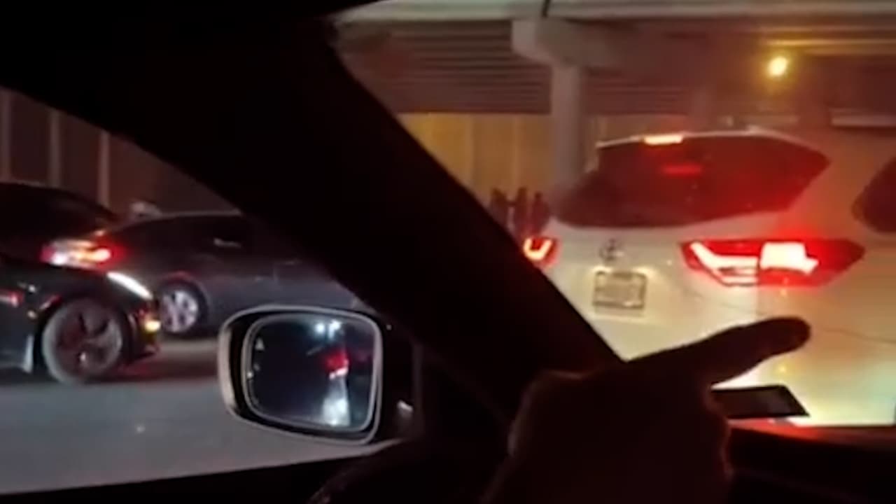 Chocan al menos cuatro vehículos en San Antonio e investigan posible carrera clandestina