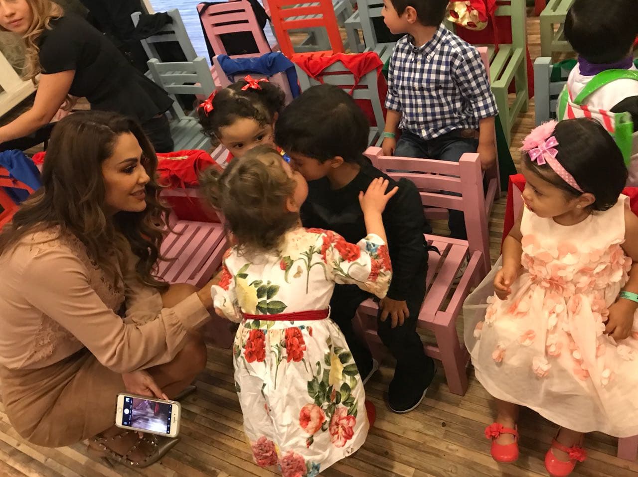 El hijo de la cantante estuvo muy consentido, y no sólo por parte de su madre.