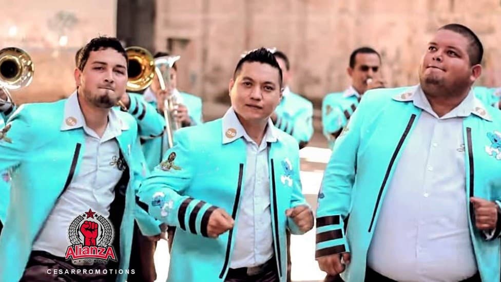 Cuando La Septima Banda inició su carrera musical, uno de sus vocalistas sobresalía de los demás, no sólo por su voz, sino también por su sobrepeso, hablamos de Tony Soto.