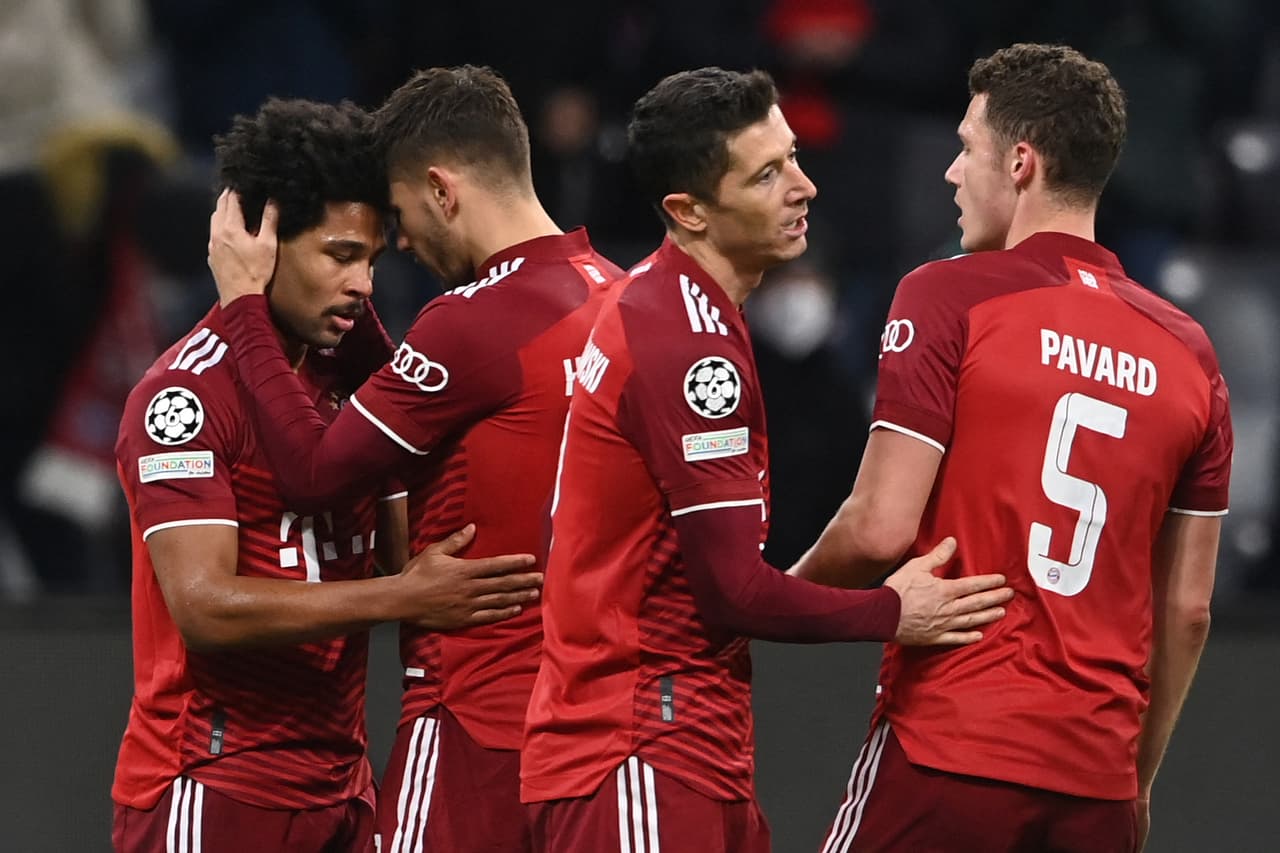 Bayern Munich fue una 'máquina bávara' de goles para avanzar a Cuartos de Final y dejar fuera al Salzburg por marcador de 7-1 en el Allianz Arena; hat-trick de Lewandowski.