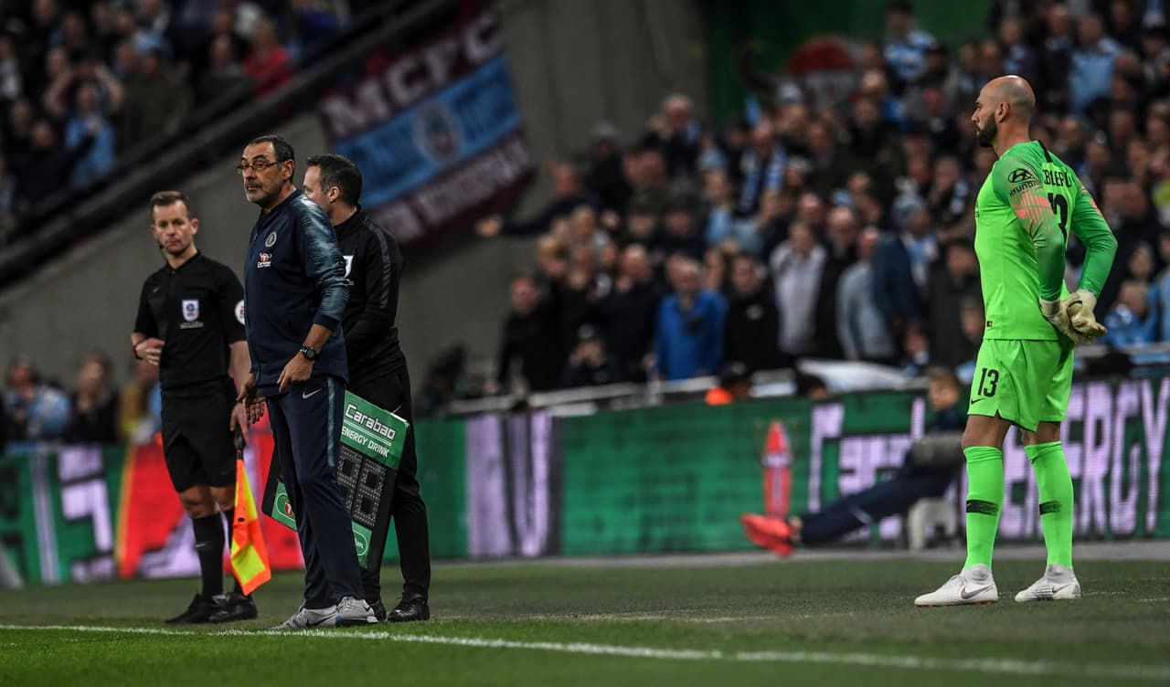 El altercado se prolongó por varios minutos con Willy Caballero listo para entrar de cambio.