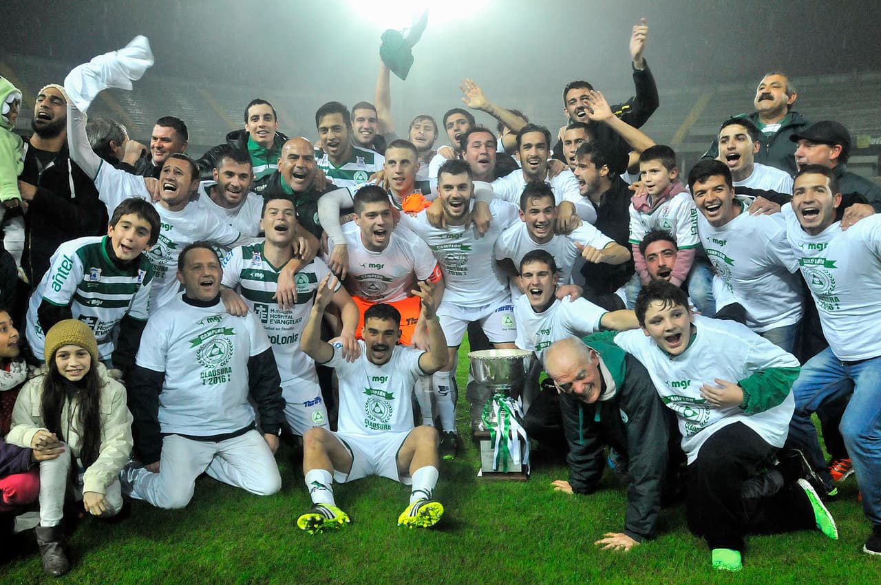 Después de 99 años, Plaza Colonia se coronó por primera ocasión en el fútbol uruguayo