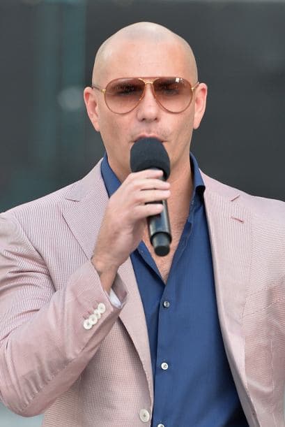 Pitbull abrió una escuela en el otoño del 2013. Su escuela, con sede en Miami, se llama Sports Leadership And Management Academy (SLAM), y educa a los niños en materias básicas, con énfasis en el deporte y la gestión deportiva.