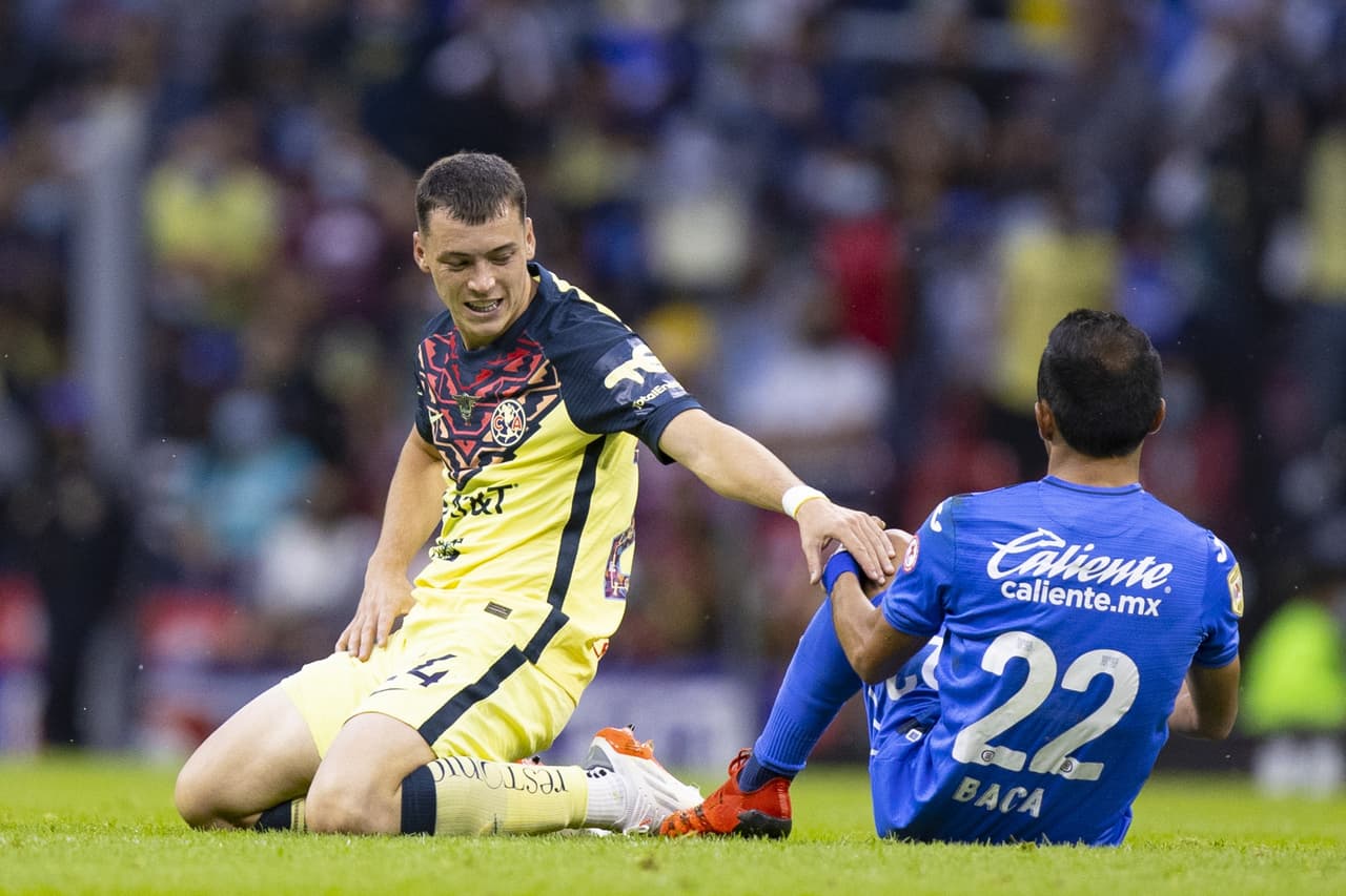 Cruz Azul y América vivieron un partido parejo en la cancha del Estadio Azteca donde las emociones no se hicieron esperar.