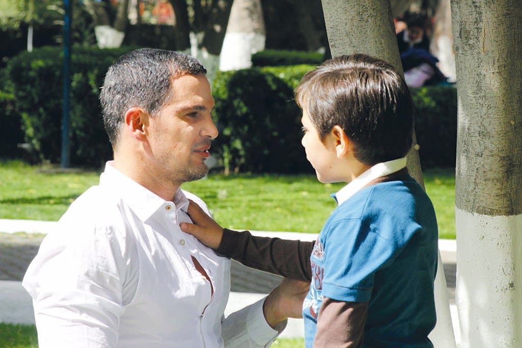 'Leonardo' trató de poner a 'Guillo' en contra de su madre en repetidas ocasiones, pero él amor que él sentía por su mamá fue más fuerte y no cayó en las garras de la maldad.