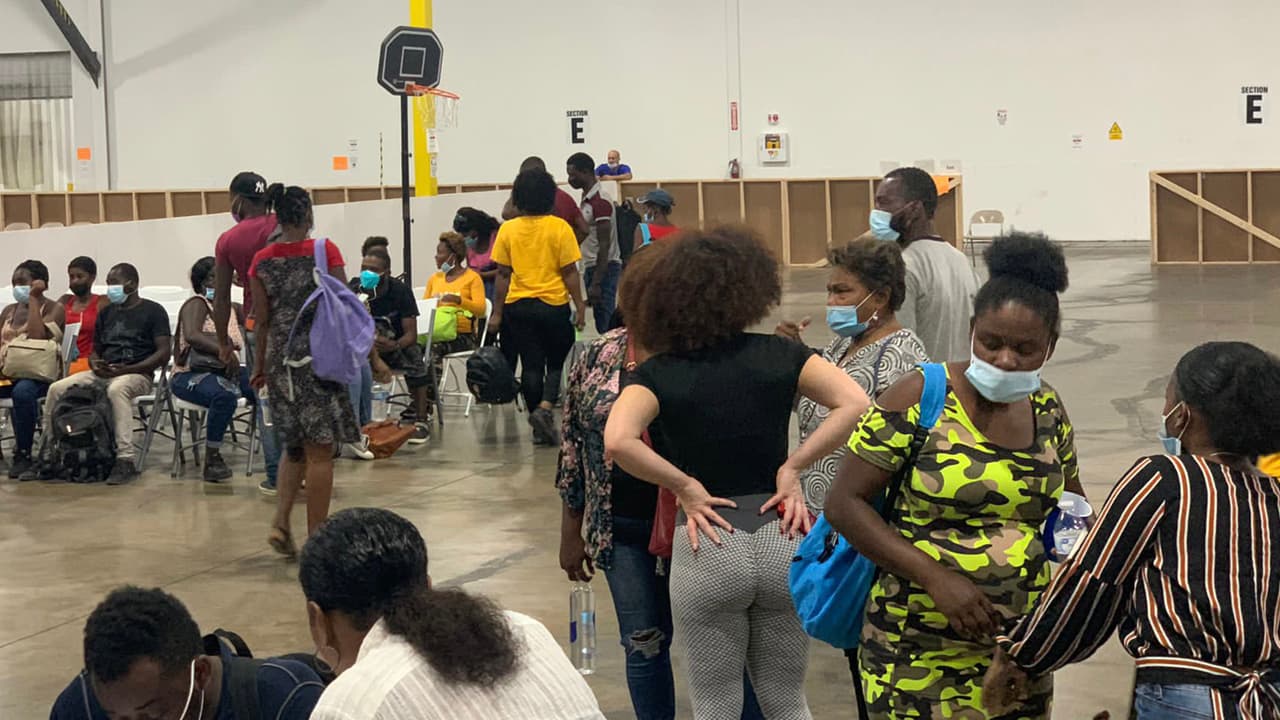 Si no tienen aún un patrocinador (una persona que les apoye donde quedarse), no tienen porque irse.