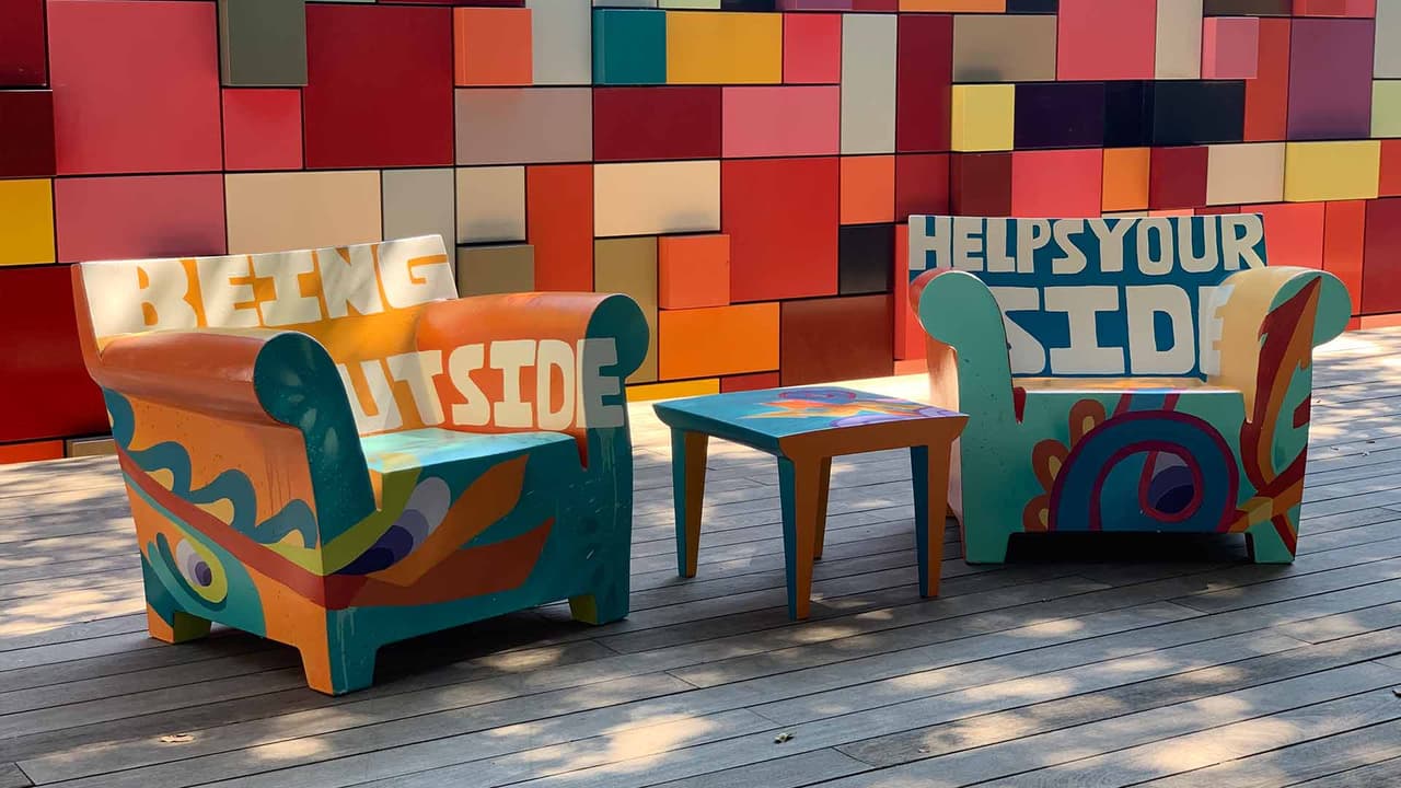 El artista encabeza un nuevo proyecto llamado The Pop-Up Gonzo247 Optimism Lounges, una iniciativa de “Texas Optimism Project”, Texas Monthly y Frost Bank.