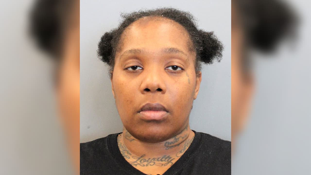 Arrestan a una mujer acusada de balear en el pecho a su novio en un apartamento al oeste de Houston