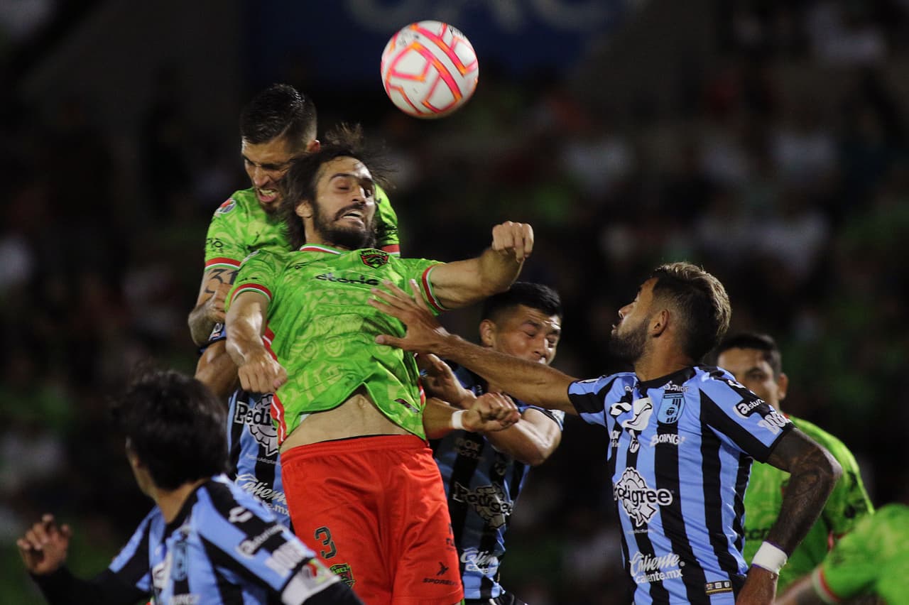 En un partido ríspido celebrado en el Olímpico Benito Juárez, FC Juárez y Querétaro sellaron un empate a un gol por bando gracias a las anotaciones de Gabriel Fernández al 6' por parte de Bravos y a Jordan Silva al 13' por parte de Gallos.