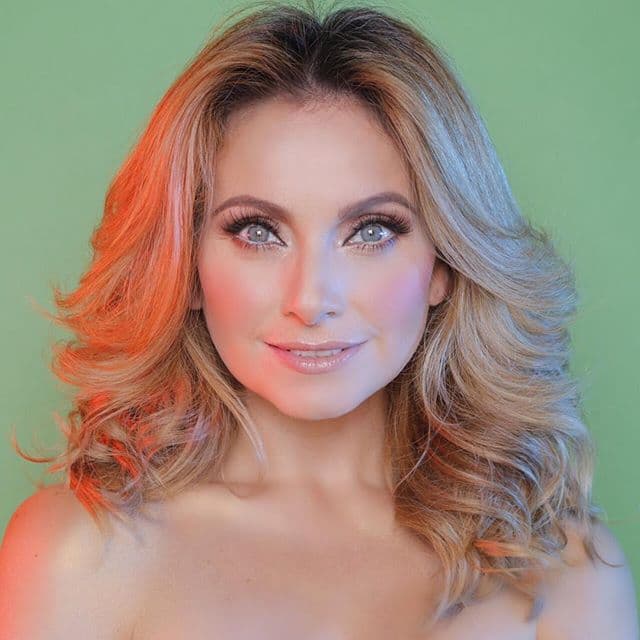 <b><a href="http://www.univision.com/temas/elizabeth-alvarez" target="_blank">Elizabeth Álvarez</a></b> es otra de las guapas que no conocen el bisturí.