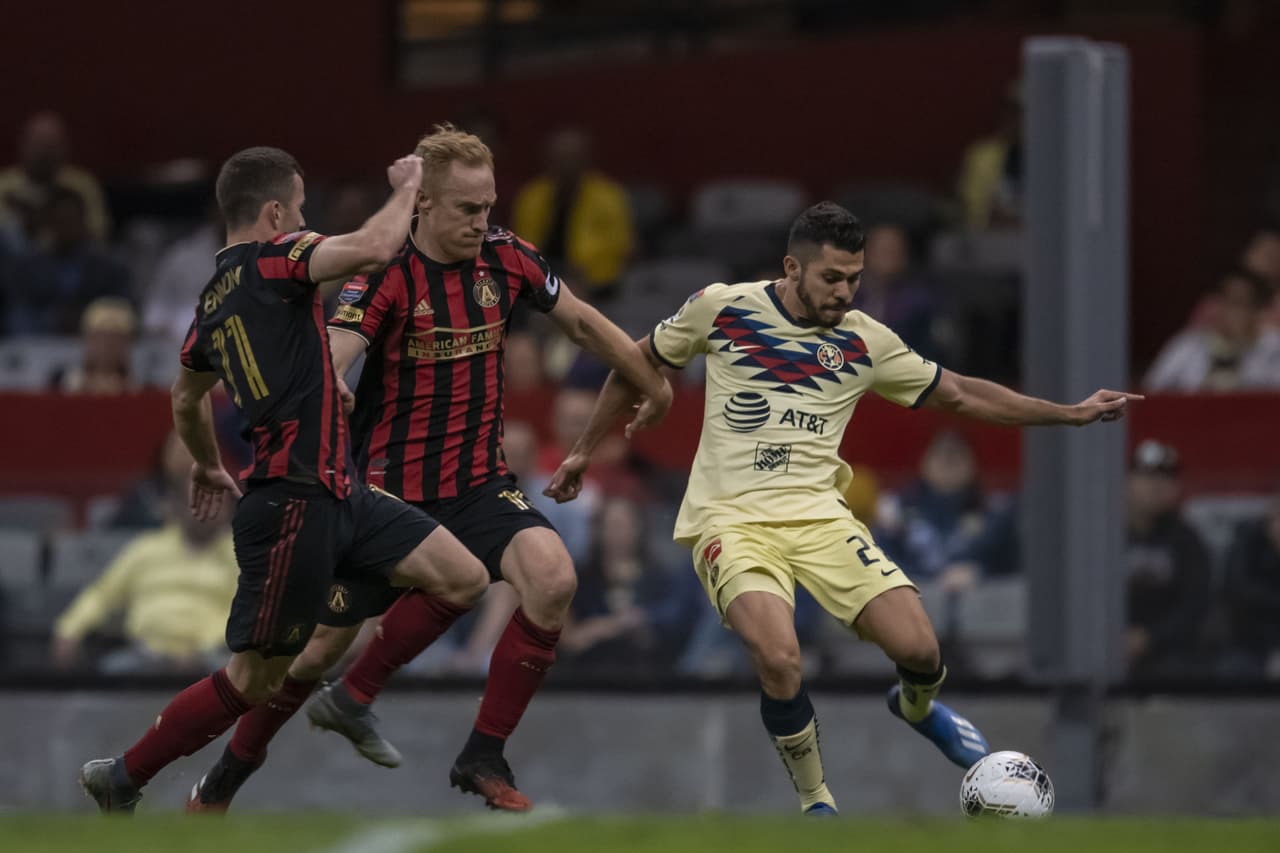 Al inicio del segundo tiempo Atlanta se fue al frente buscando marcar el gol de visitante.
