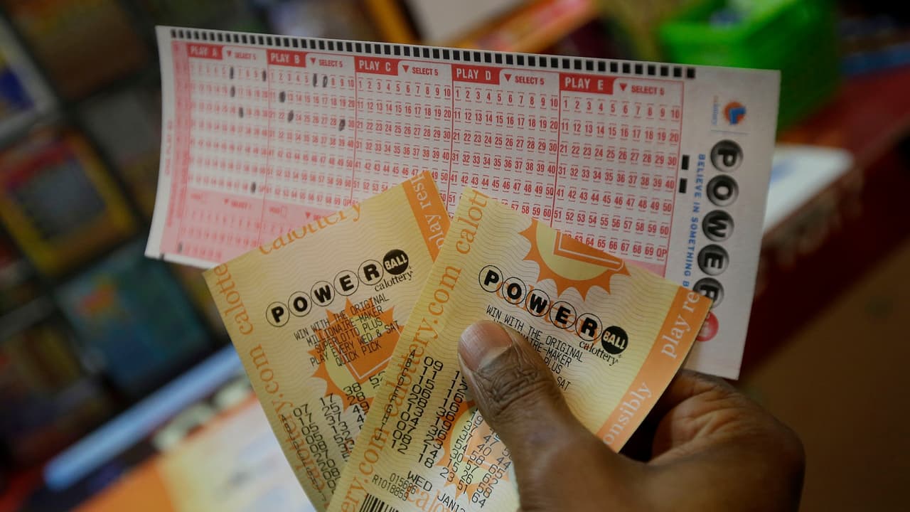 Suerte le sonríe a una persona en Orange, que gana $44 millones en el Powerball... ¿ya lo sabrá?