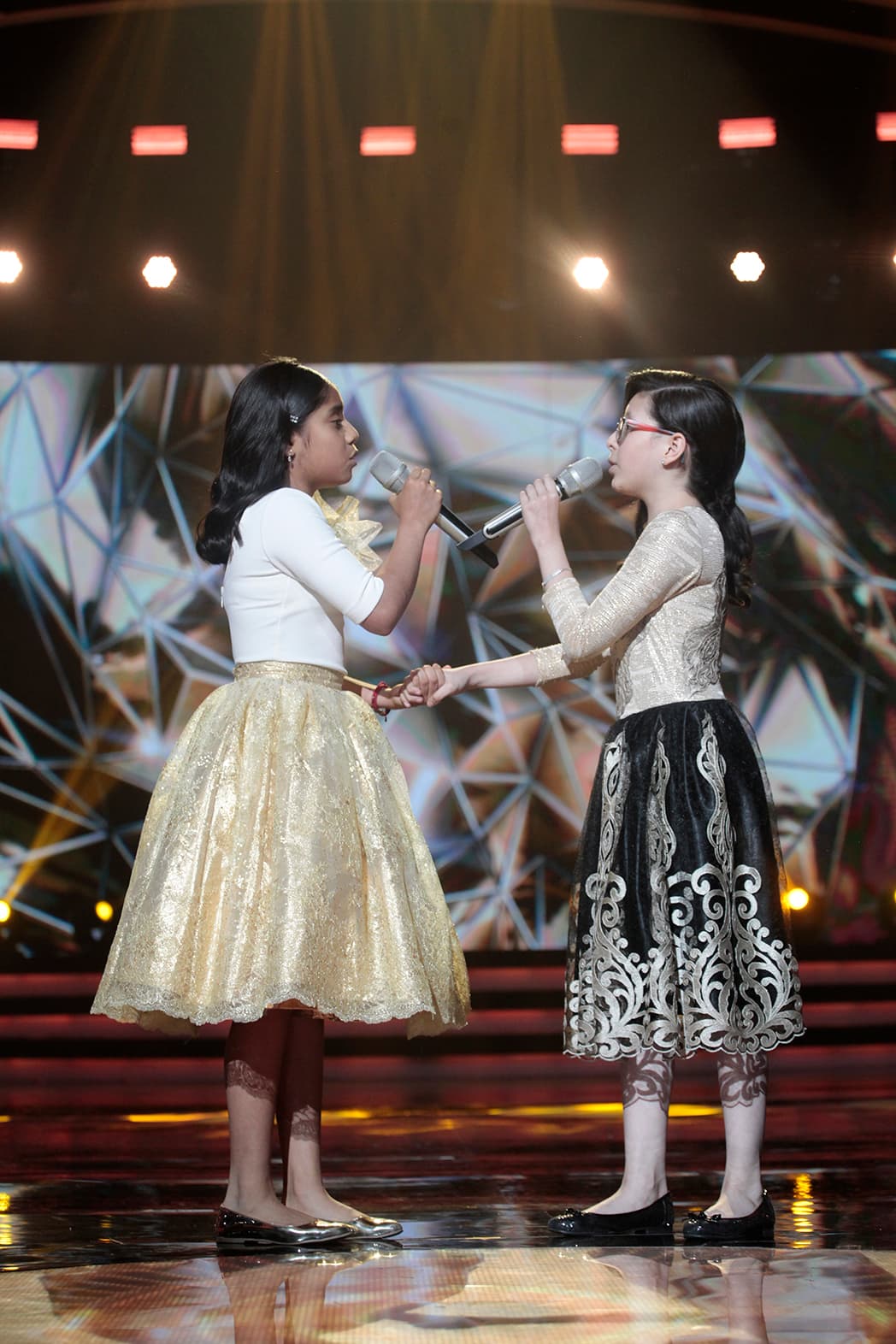 Al escuchar la opinión de Miguel Bosé, Albertano señaló: "Más sabe el diablo por diablo que por amante bandido".