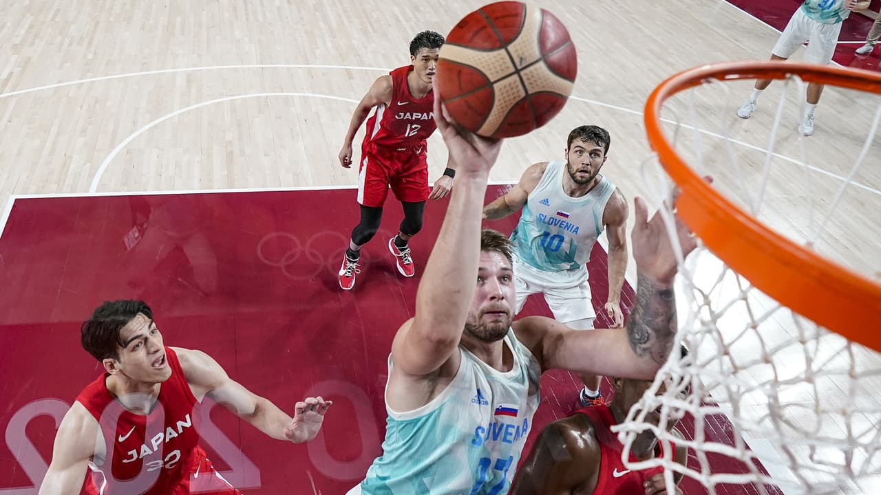 Eslovenia amarra el pase a Cuartos de Final venciendo a Japón