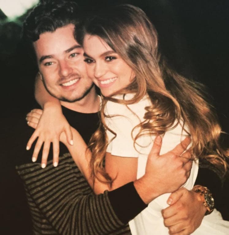 Sofía tuvo un noviazgo que duró seis años con Jorge Álvarez, el hijo del político mexicano Jorge Álvarez Hoth, según información de
<a href="http://www.cunadegrillos.com/2015/07/08/los-novios-de-los-pinos/" target="_blank">Cuna de grillos</a>.