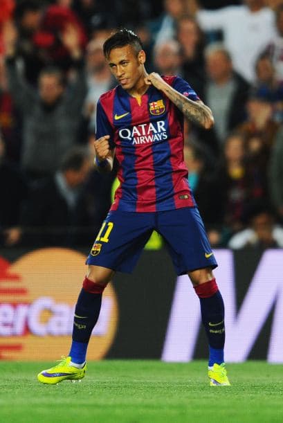 Por otro lado, el futbolista Neymar, en @neymarjr, tiene el 40% de seguidores reales, en total son 5,829,377 reales y el 8,854,193 falsos.