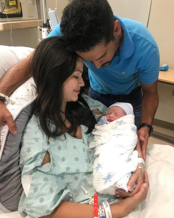 Su segundo hijo nació tres años después que su primogénita. El 10 de julio de 2018, la expresentadora del show Enamorándonos le dio la bienvenida al pequeño Gael.