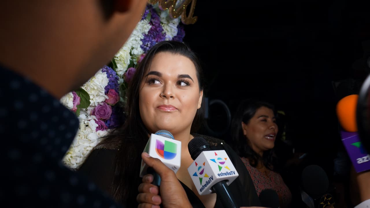 "Hi sister, with a lot of love and care. I love you so much, feliz cumpleaños, te amo con todo mi corazón", declaró Jenicka López