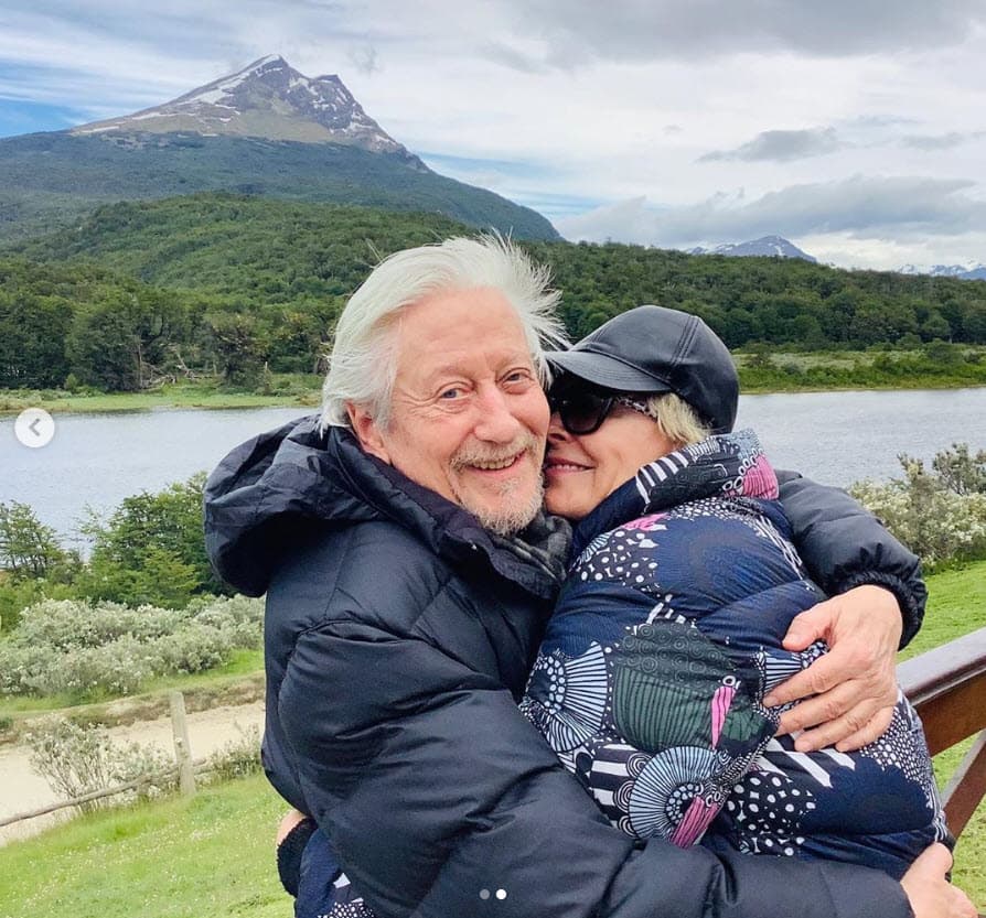 "Si hubiera habido riesgo, lo tomaba", dijo respecto a su salud, "no me iba a separar de Ariel, te lo juro, 
<b>me hubiera amarrado a la cama</b>, pero de ahí no me movía".
<br>