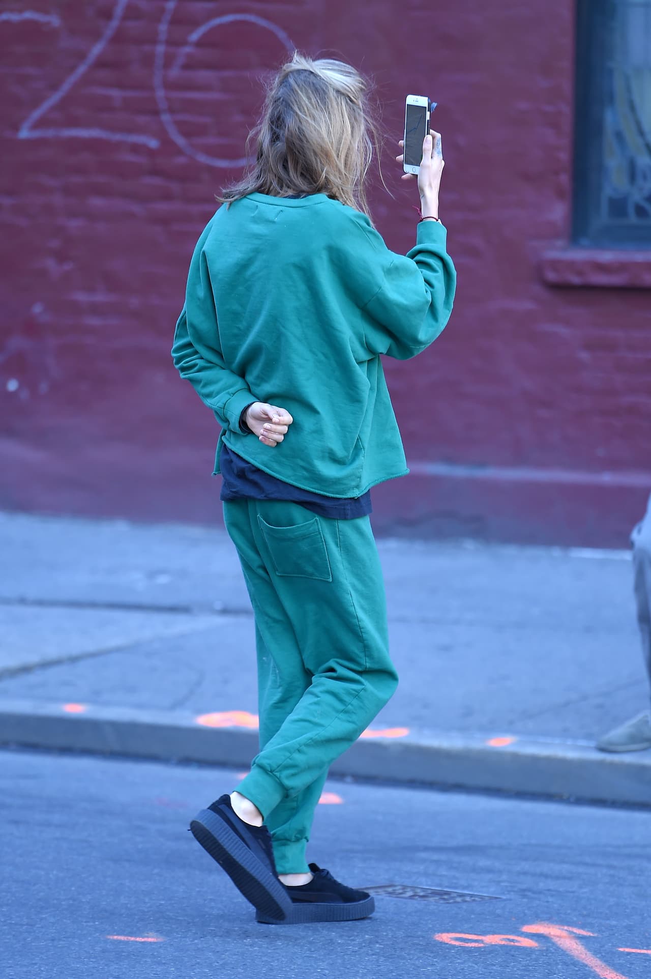 ¿Tal vez estaba buscando señal de internet?