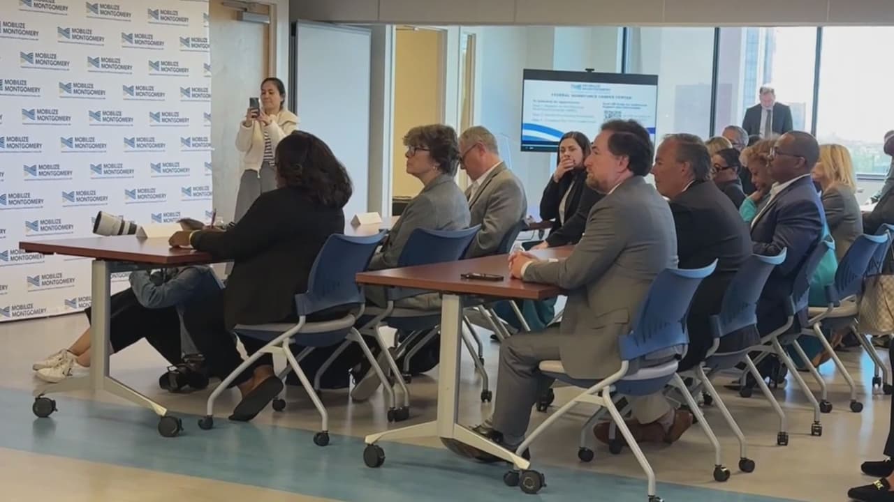 Inauguran centro con oportunidades laborales para empleados federales de Montgomery