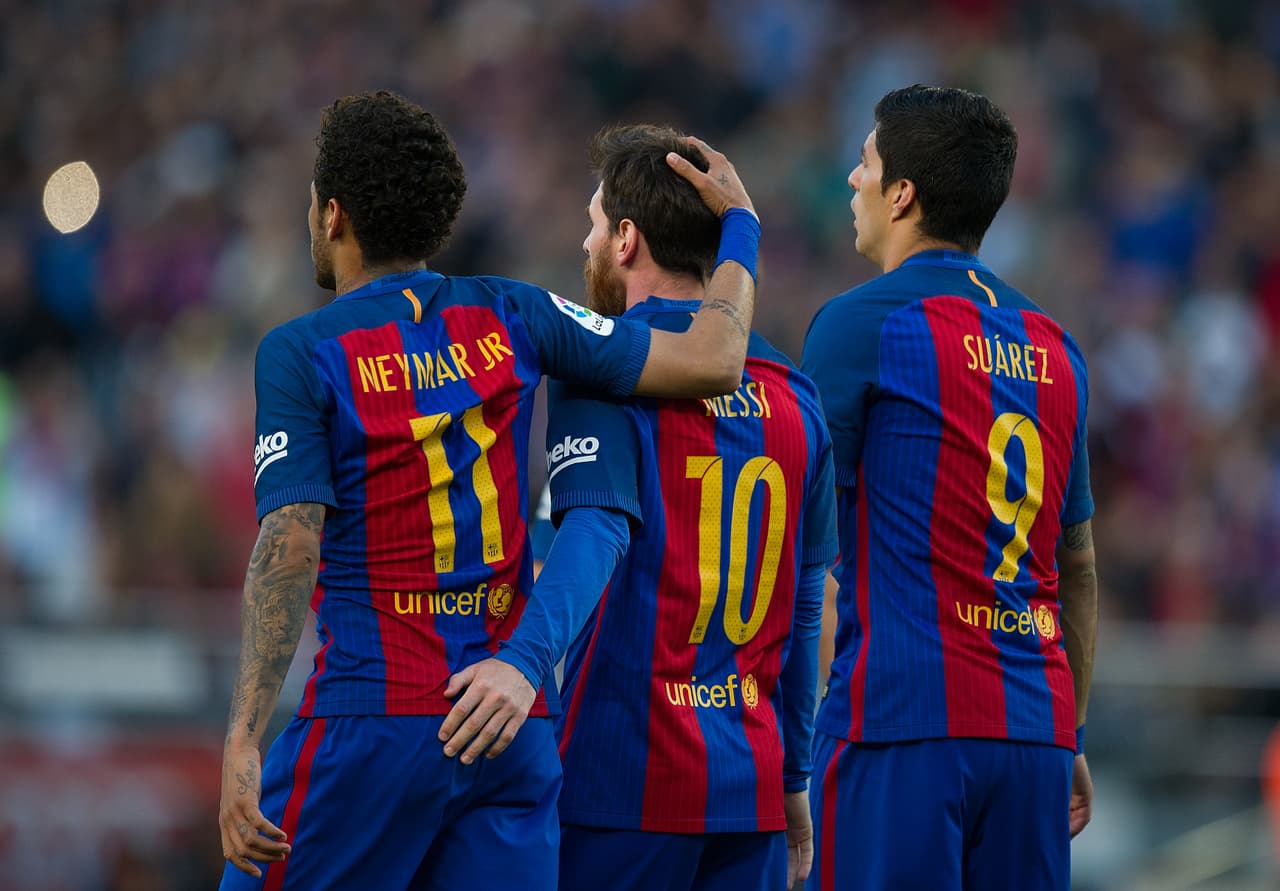 Sin duda, los que más extrañarán al '11' serán Messi y Suárez, descompletando la exitosa MSN que logró 228 goles, 124 asistencias y 84 victorias en 110 partidos que jugron juntos.