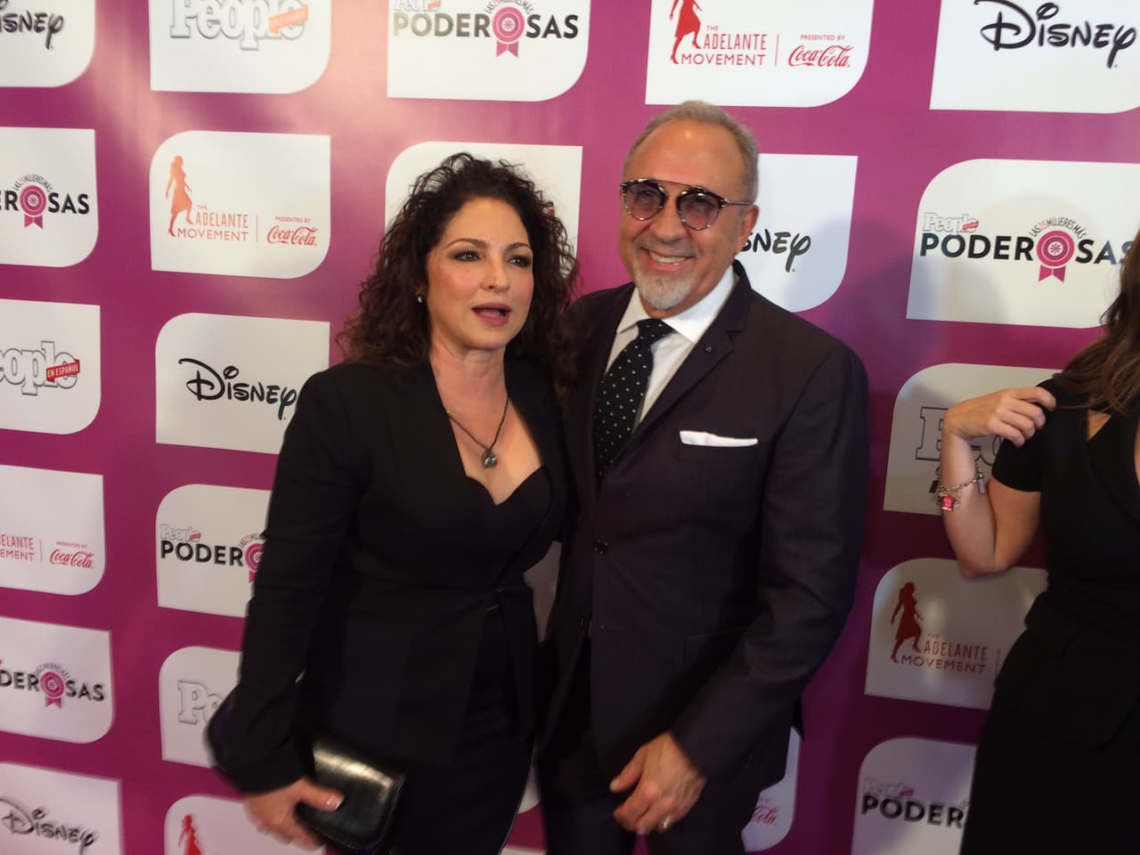 Gloria y Emilio Estefan felices por los triunfos de su sobrina
