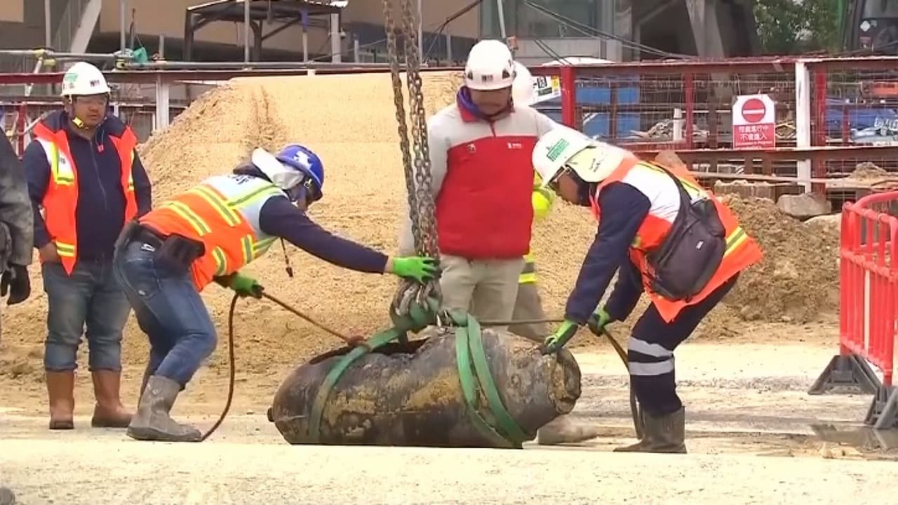 Evacúan a 4,000 personas en Hong Kong para desactivar una bomba de la Segunda Guerra Mundial