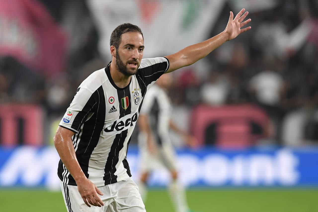 Gonzalo Higuaín de la Juventus se ha ganado el respeto de propios y extraños en la liga italiana aun cuando a su llegada, hubo cuestionamientos por su estado físico.