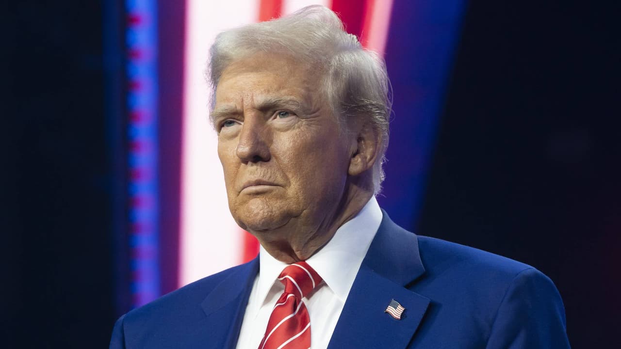 Los furiosos mensajes navideños de Trump: del canal de Panamá a Groenlandia y Canadá