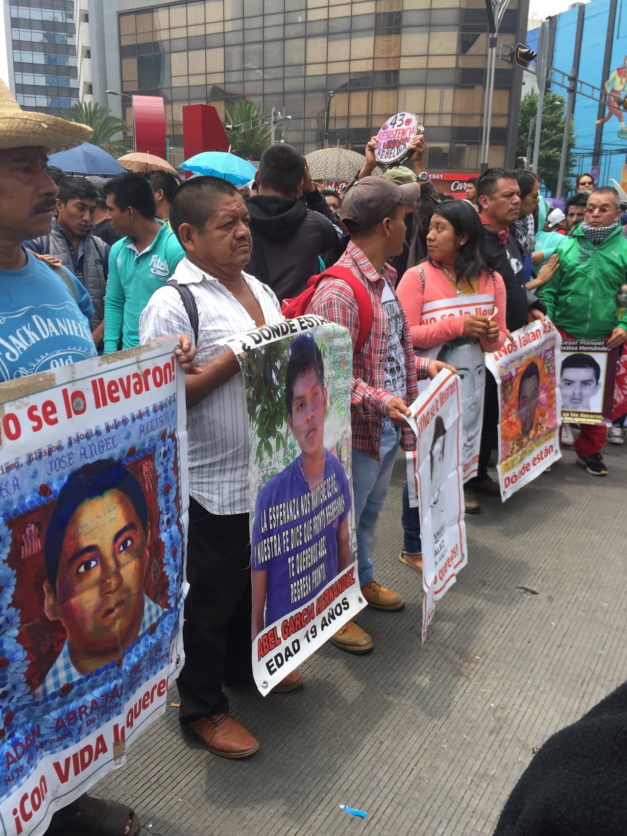 La causa de los maestros reúne dos marchas distintas en las calles de la Ciudad de México