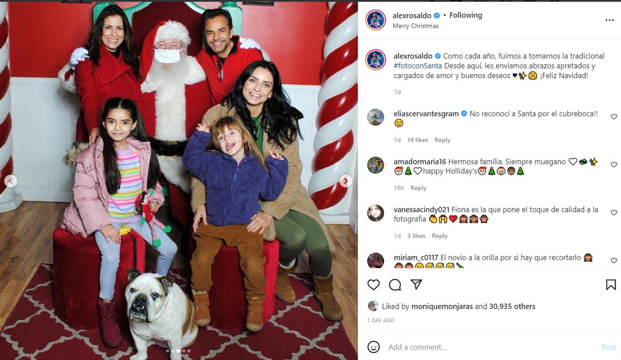 Como cada año 
<b><a href="https://www.univision.com/famosos/eugenio-derbez-alessandra-rosaldo-decoracion-navidena">la familia Derbez</a></b> tuvo una divertida sesión fotográfica con Santa Claus, aunque en esta ocasión Vadhir y José Eduardo brilaron por su ausencia: "Fuimos a tomarnos la tradicional foto con Santa. Desde aquí, les enviamos abrazos apretados y cargados de amor y buenos deseos", escribió
<b> Alessandra Rosaldo</b> en Instagram.