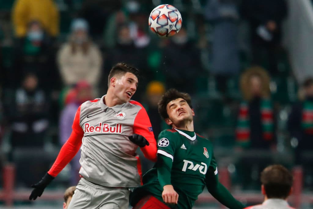 Berisha (28’, 41’) marcó doblete, Miranchuk (79’) descotó por la vía penal y Adeyemi (81’) selló la victoria. Con este triunfo, obligan a los del ‘Cholo’ a obtener un buen resultado ante el Bayern para pensar en la siguiente ronda.