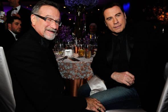 Además, Robin trabajó con decenas de reconocidos actores de Hollywood. En esta foto se encuentra con el actor John Travolta.
